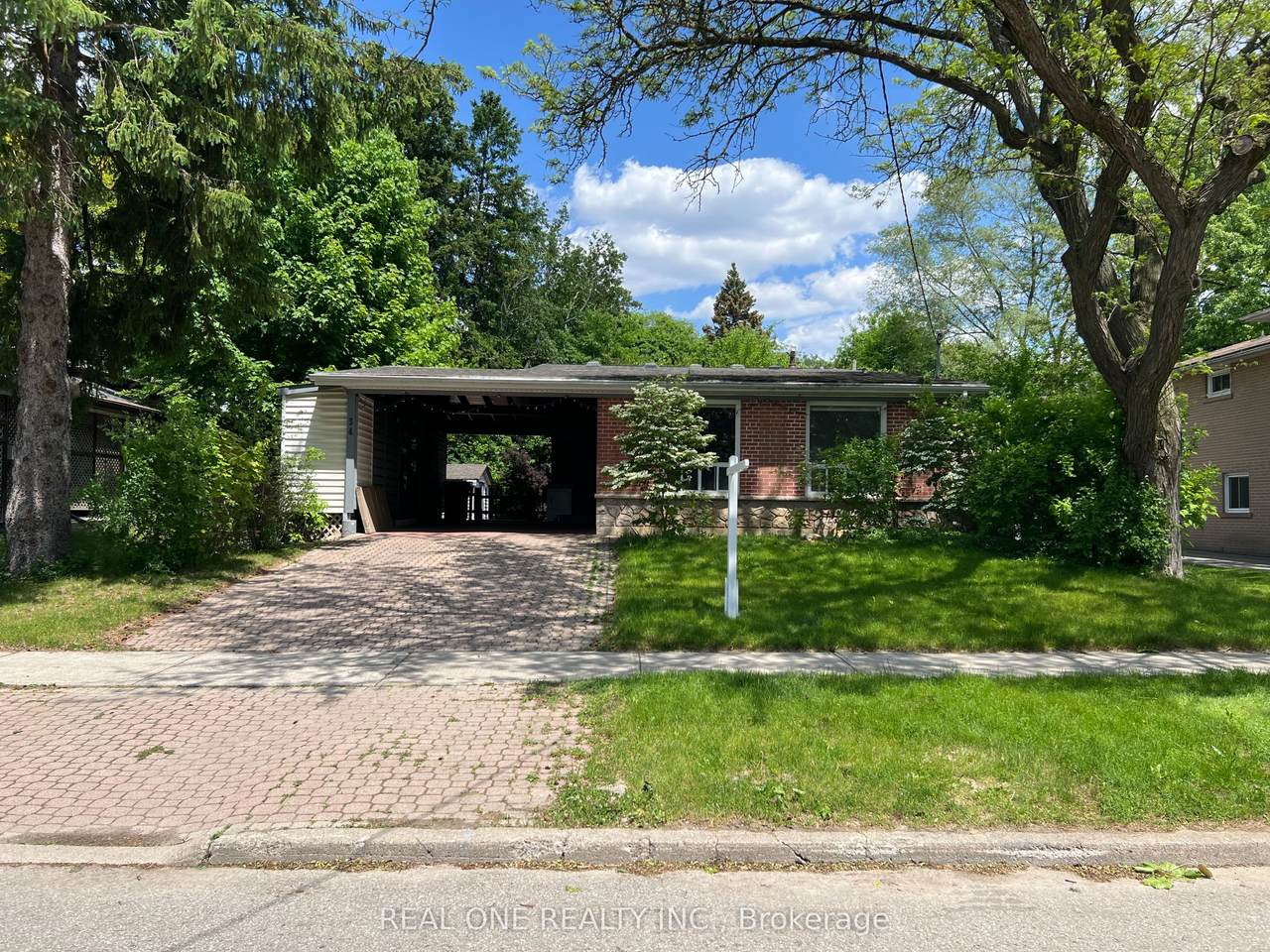 34 Shippigan Crescent - Photo 1