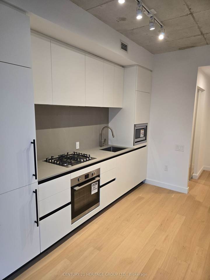 1720 Bayview Avenue - Photo 1