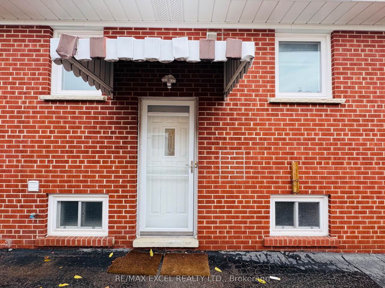 98 Newton Drive - Photo 1