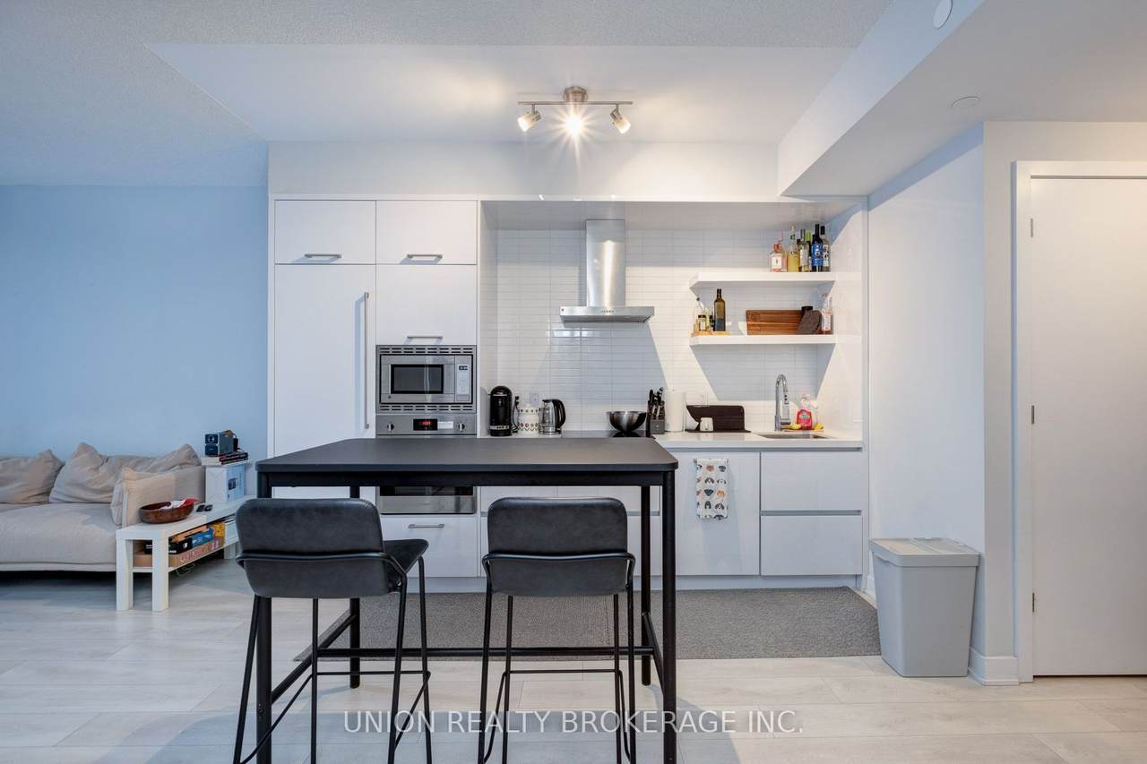 2221 Yonge Street - Photo 1