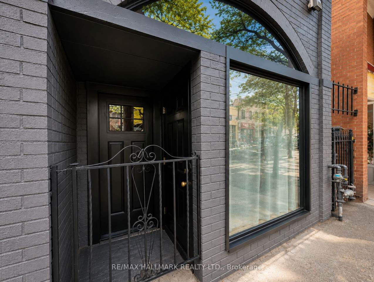 https://bt-photos.global.ssl.fastly.net/toronto/1280_boomver_2_C12765982-1.jpg