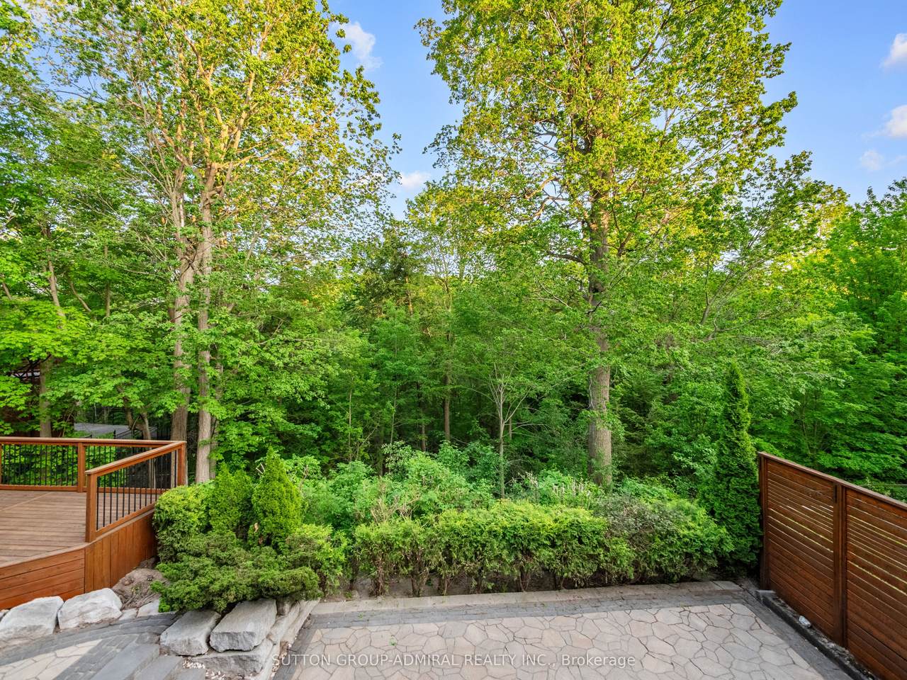 https://bt-photos.global.ssl.fastly.net/toronto/1280_boomver_3_C13599288-1.jpg