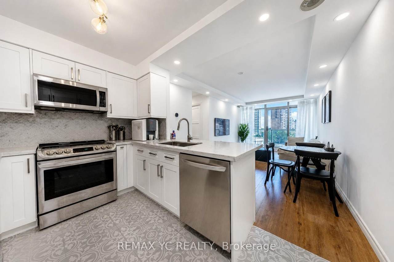 5500 Yonge Street - Photo 1