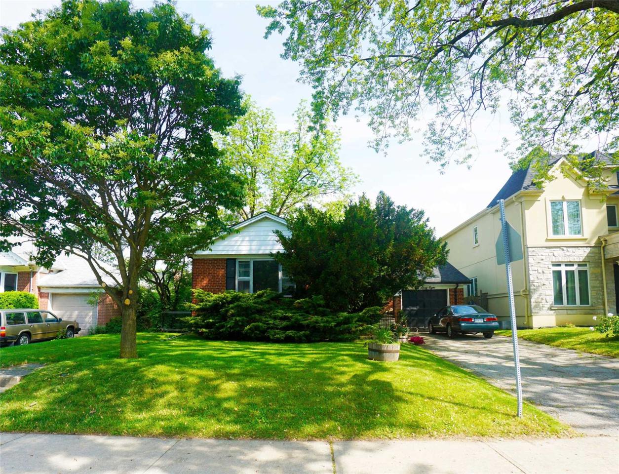 168 Empress Ave - Photo 1