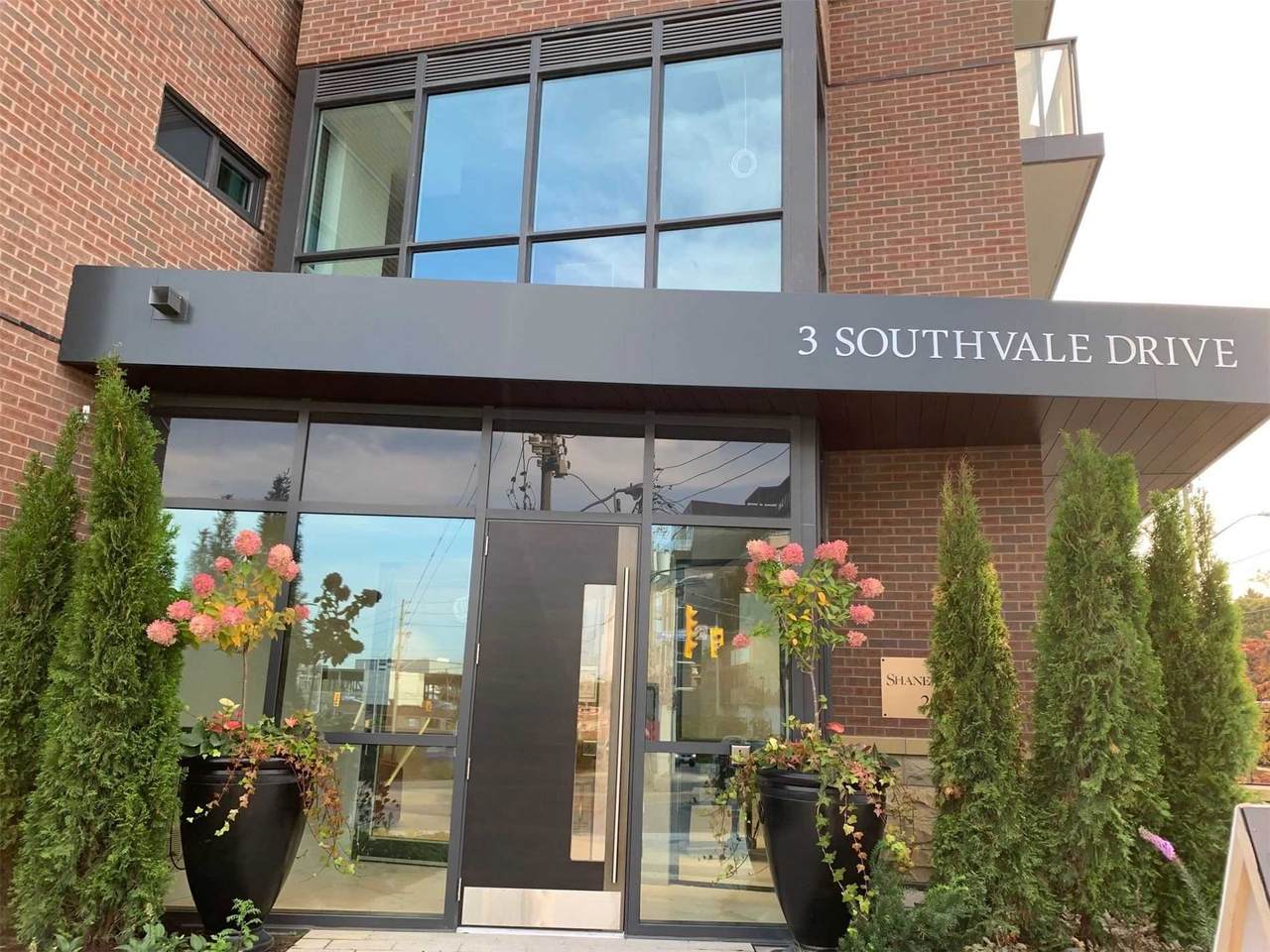 3 Southvale Dr - Photo 1