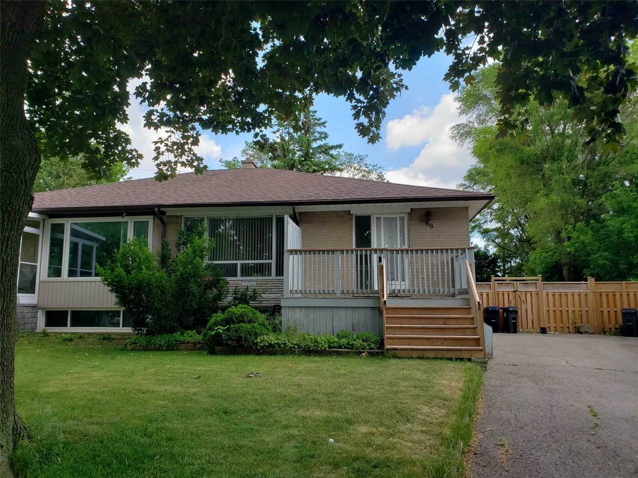 68 Pinemore Cres - Photo 1