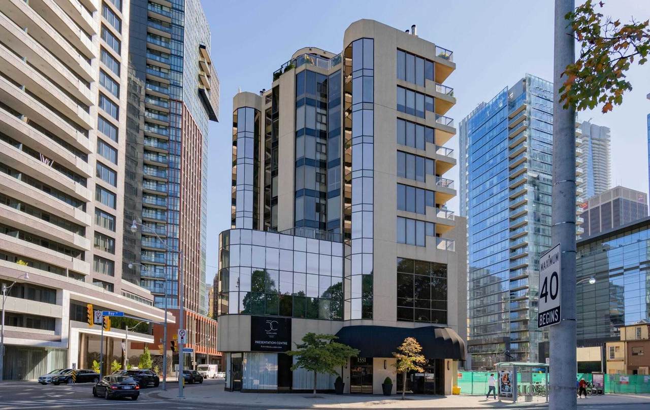 1331 Bay St - Photo 1