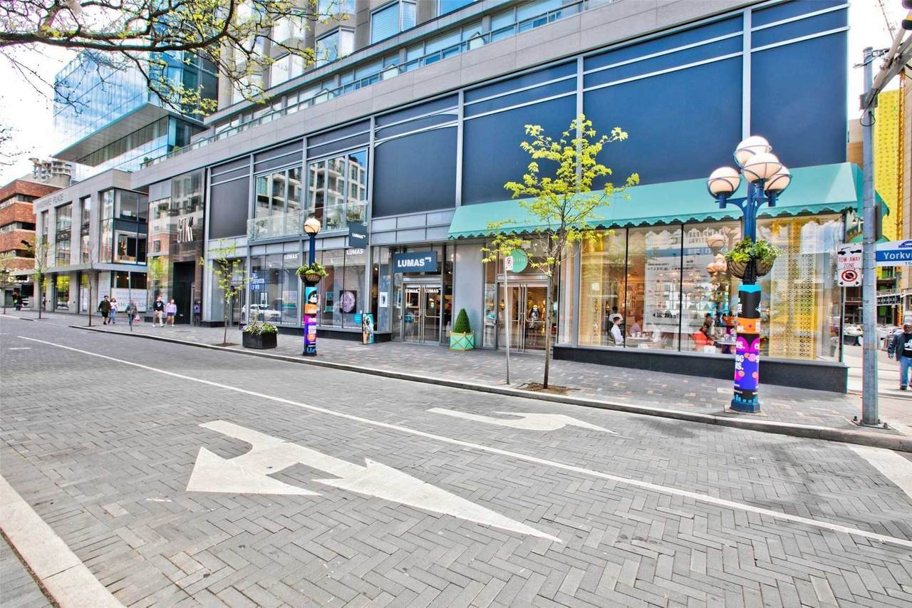 155 Yorkville Ave - Photo 1