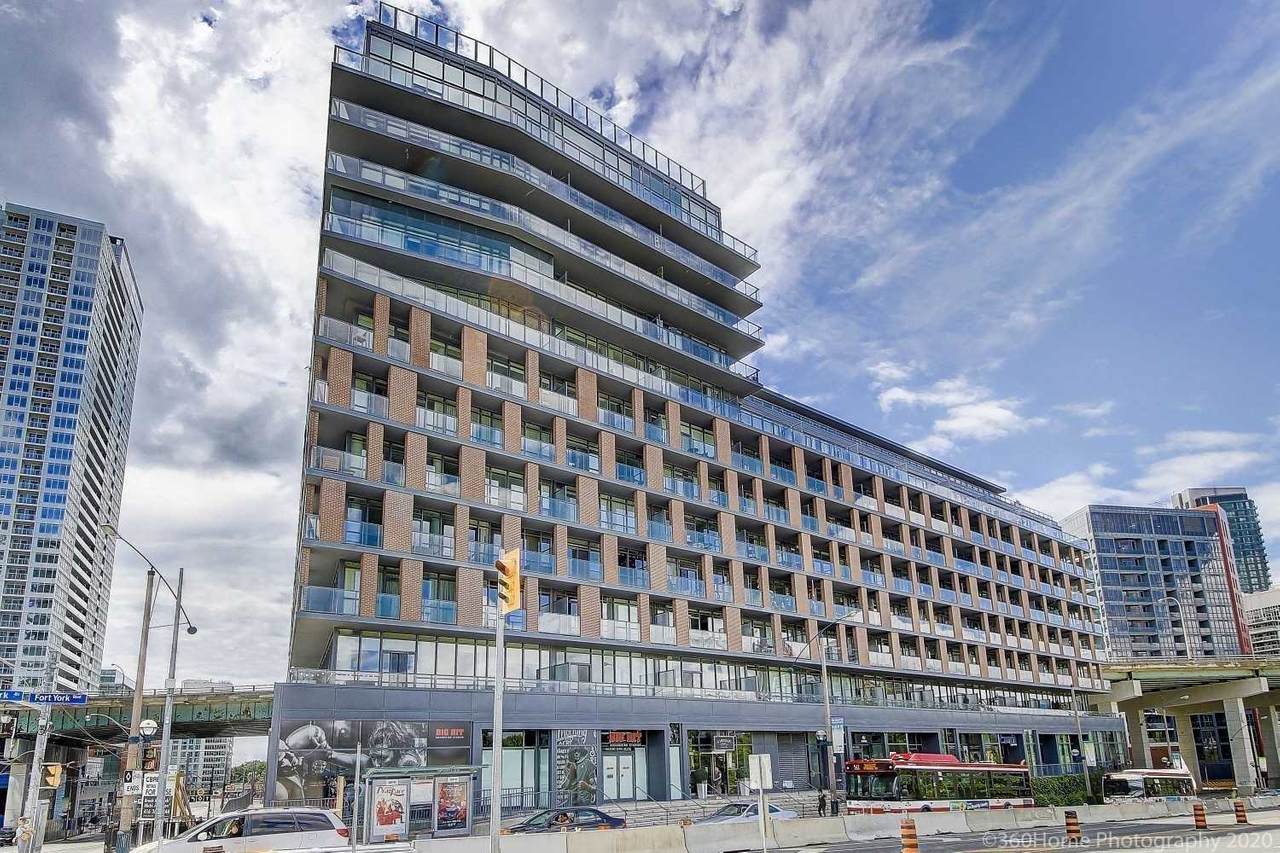 169 Fort York Blvd - Photo 1