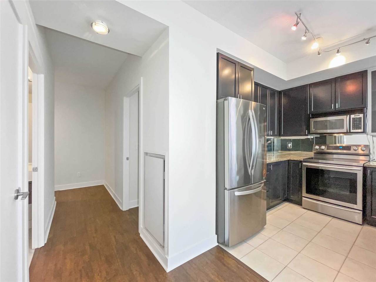 438 King St - Photo 1