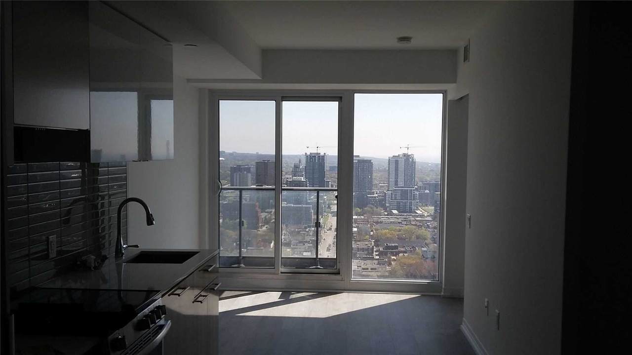 251 Jarvis St - Photo 1