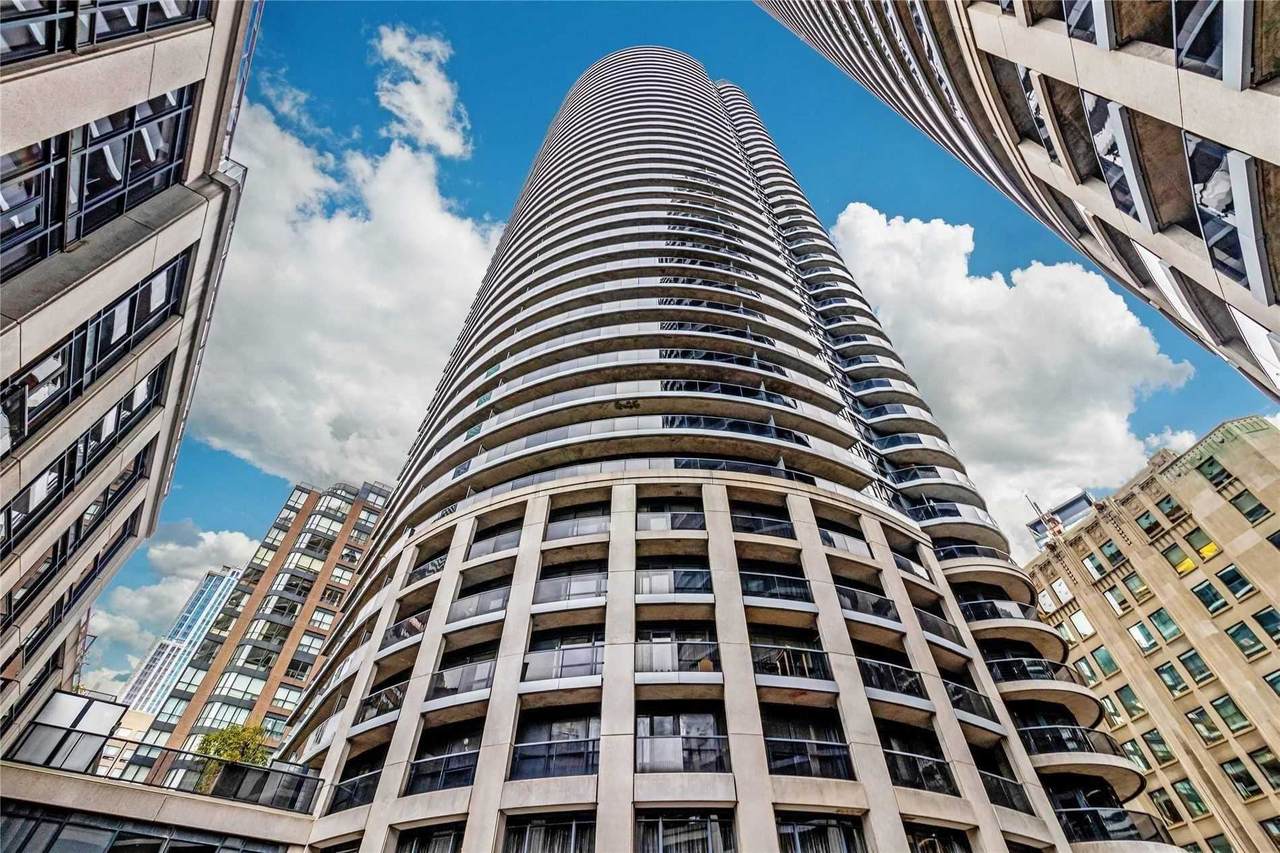 21 Carlton St - Photo 1