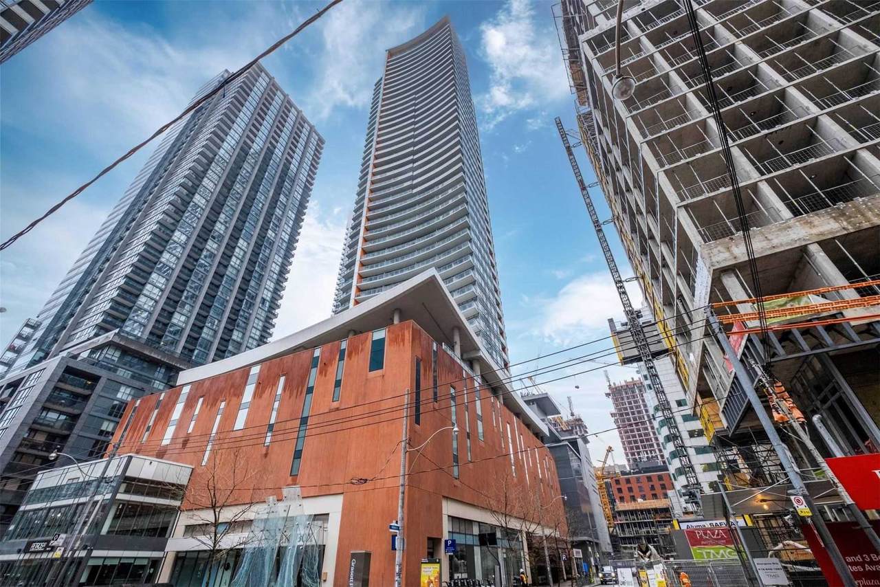 21 Widmer St - Photo 1