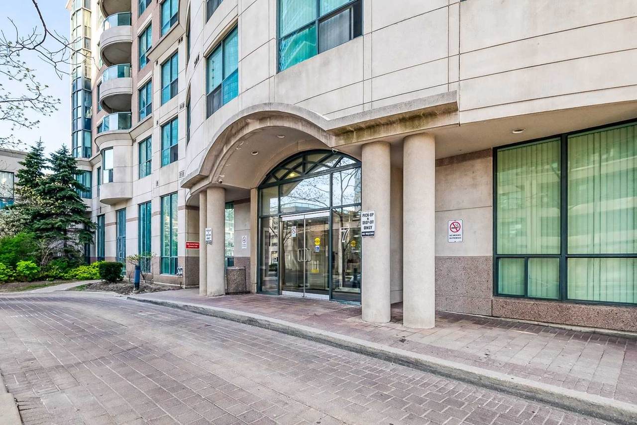 7 Lorraine Dr - Photo 1