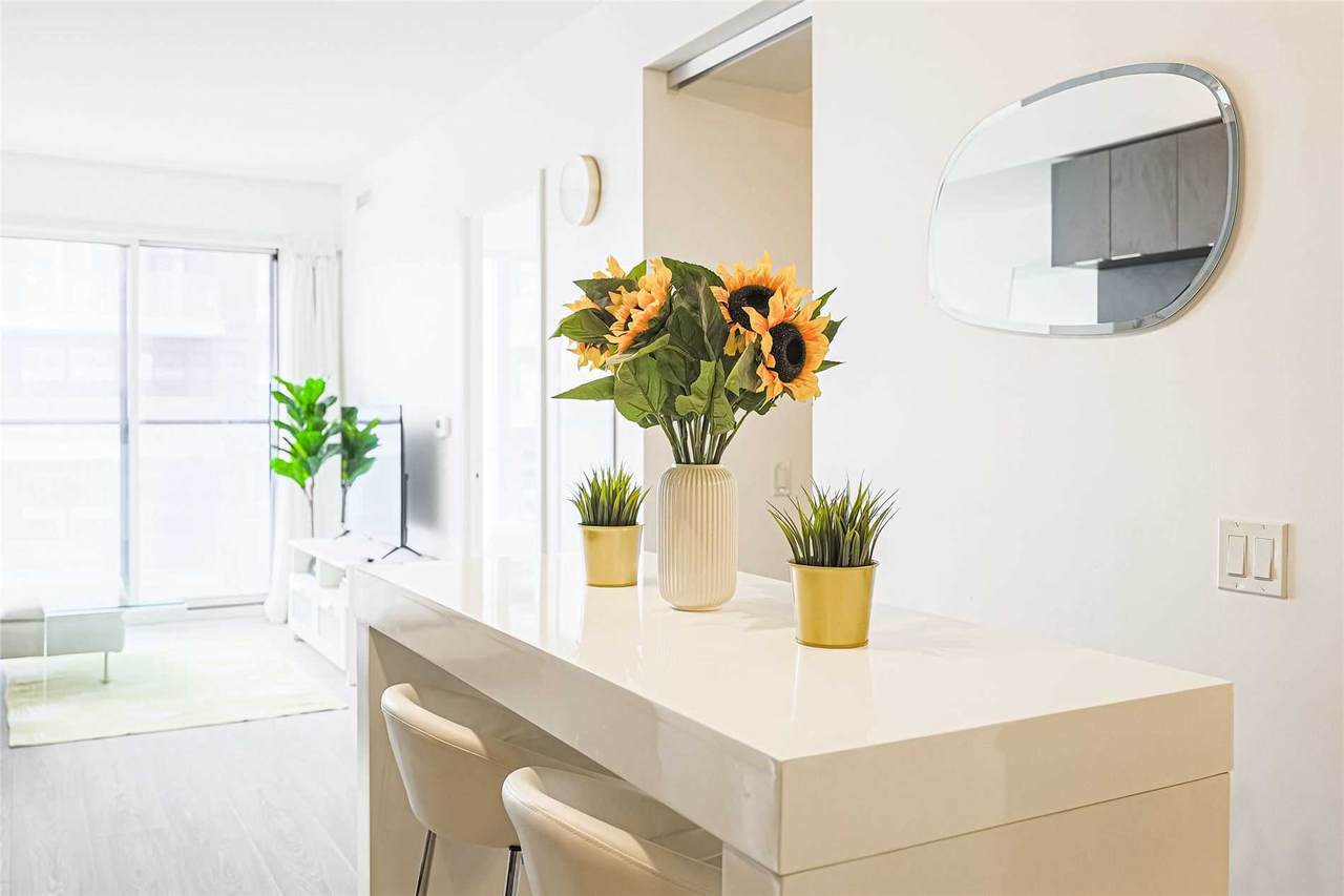 181 Dundas St - Photo 1