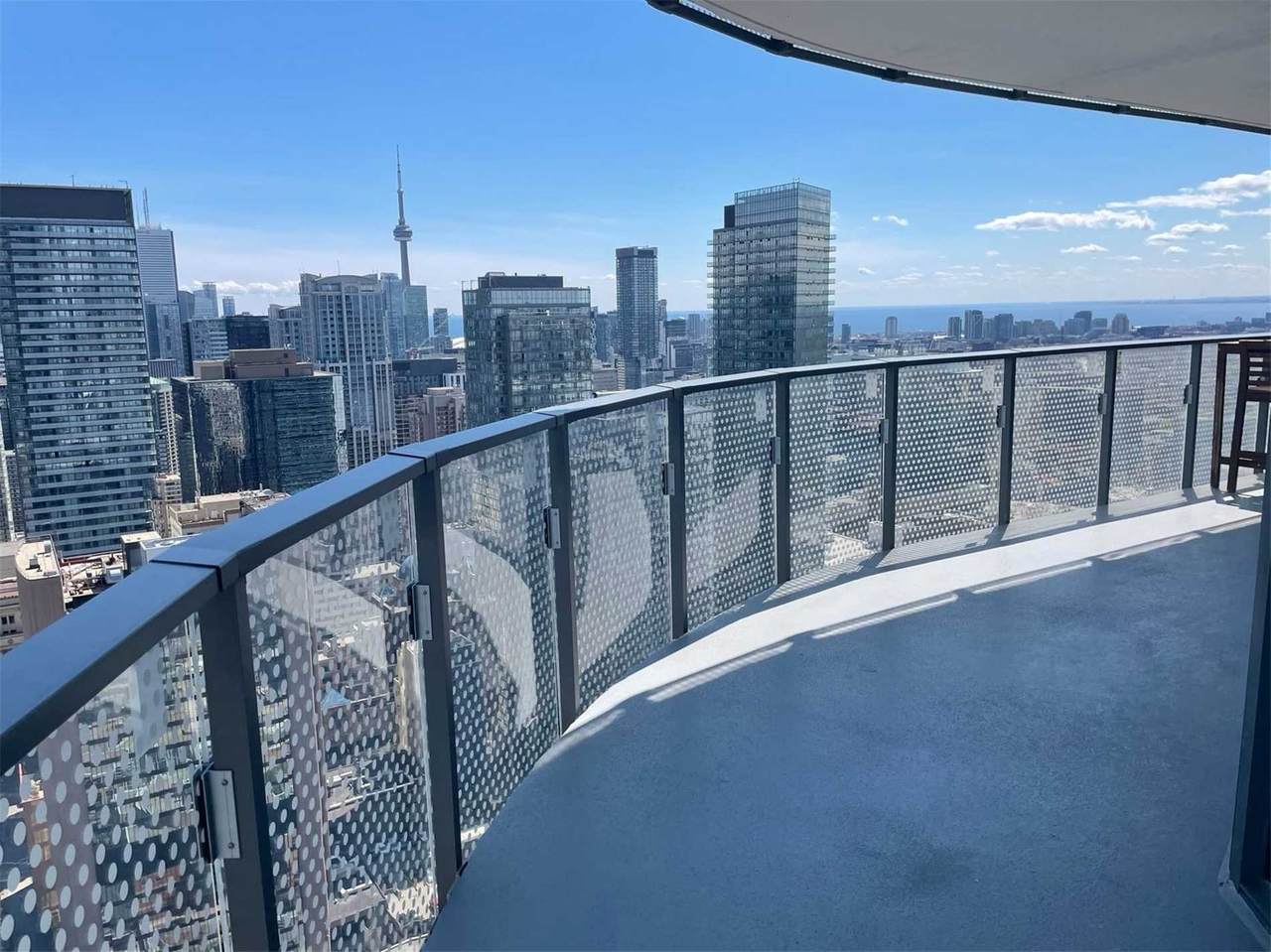 11 Wellesley St - Photo 1
