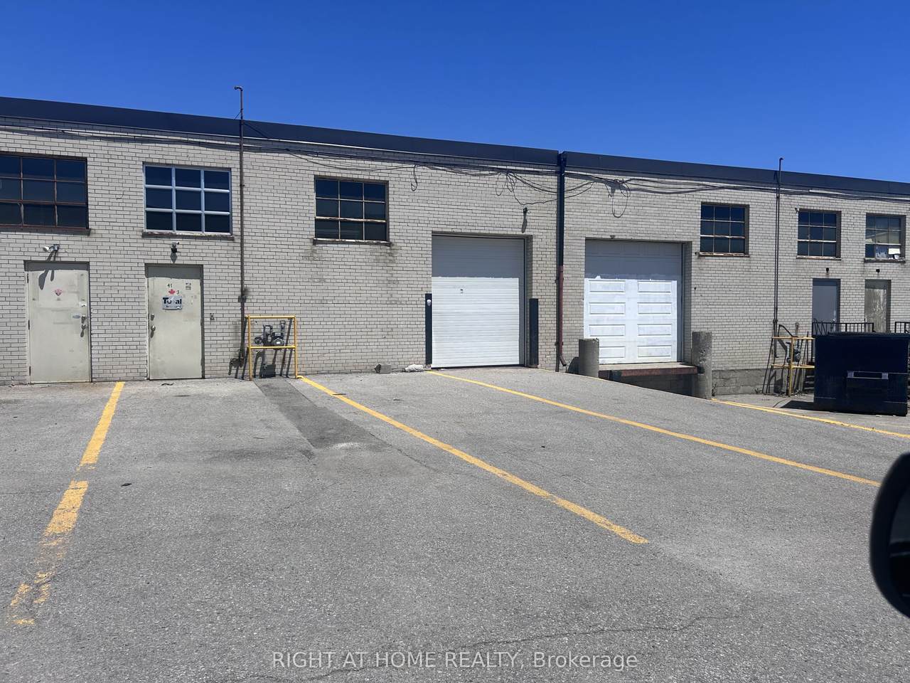 https://bt-photos.global.ssl.fastly.net/toronto/1280_boomver_2_E12842082-1.jpg