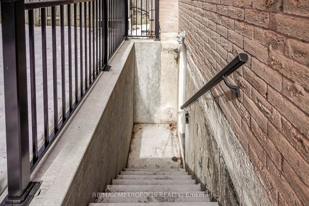 https://bt-photos.global.ssl.fastly.net/toronto/1280_boomver_2_E13613842-1.jpg