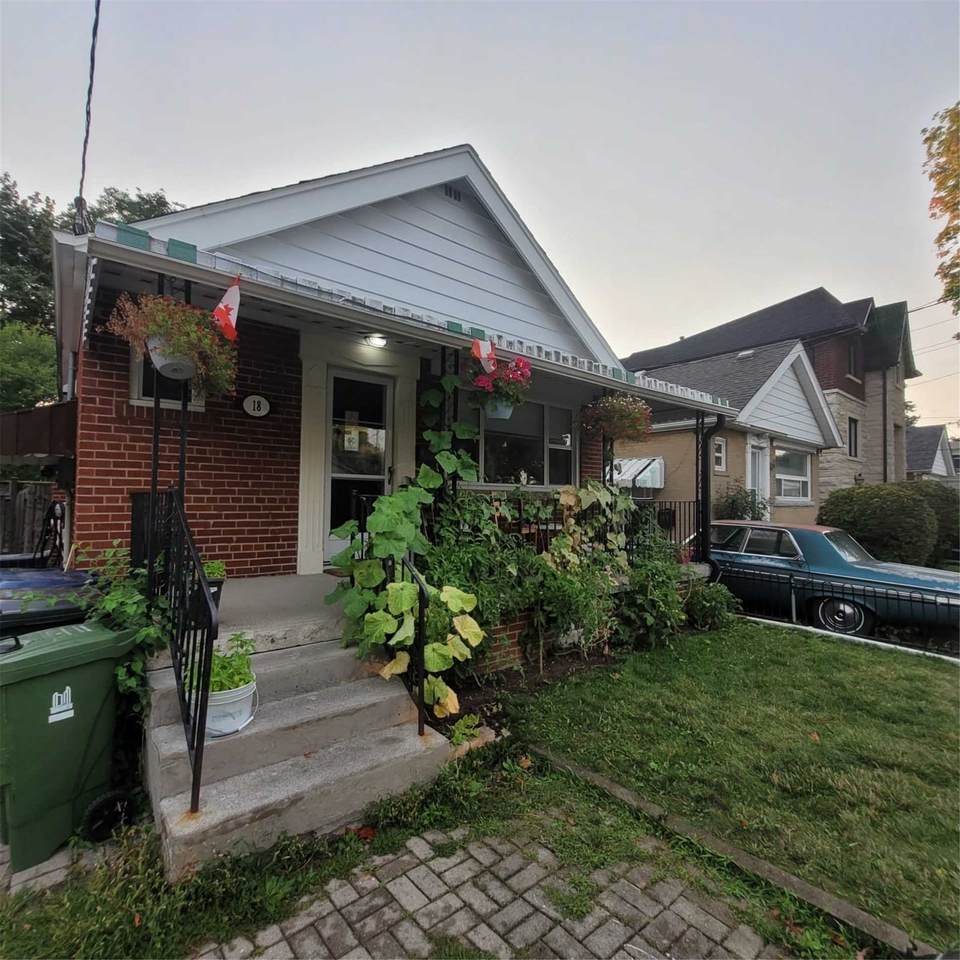 18 Eden Park Rd - Photo 1