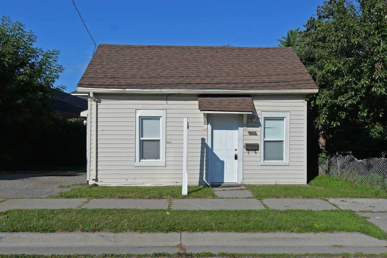 762 Albert St - Photo 1