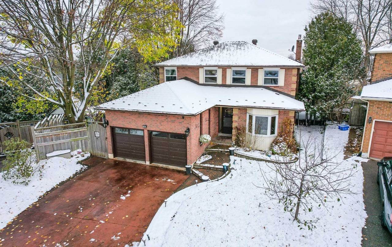 384 Ellesmere Crt - Photo 1
