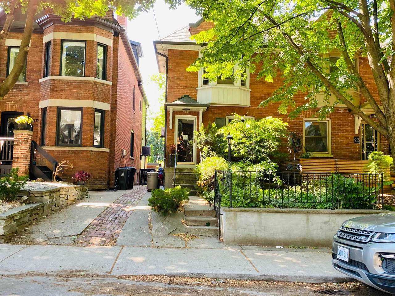 215 Riverdale Ave - Photo 1