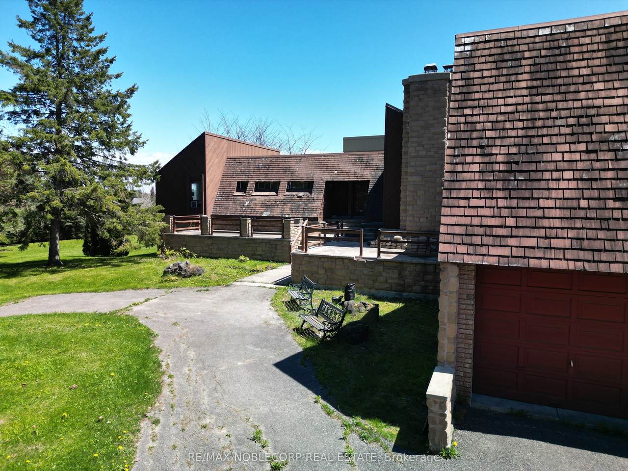 7 Scott Crescent - Photo 1