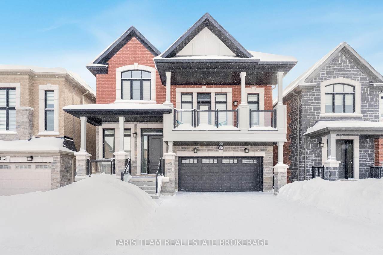 1425 Blackmore Street - Photo 1