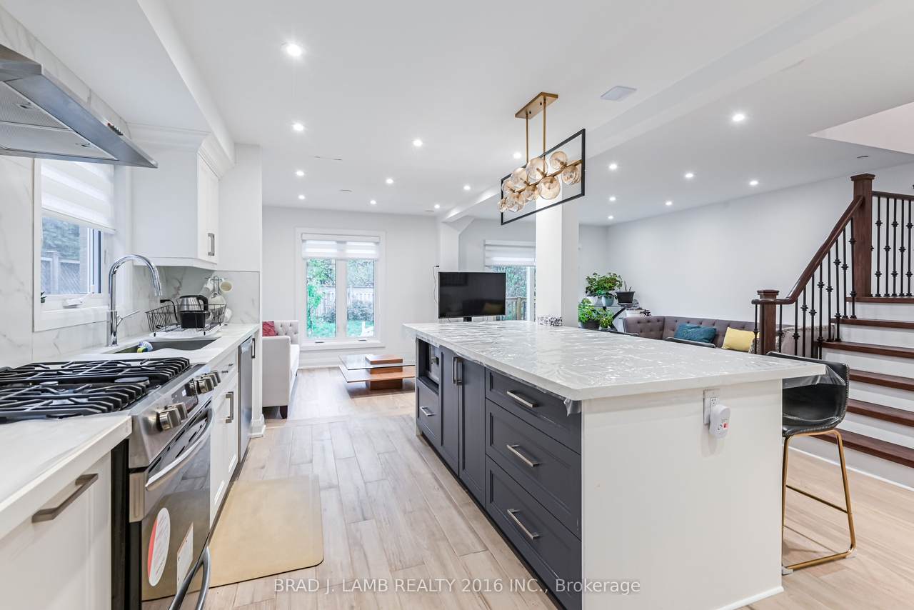 54 Campbell Avenue - Photo 1