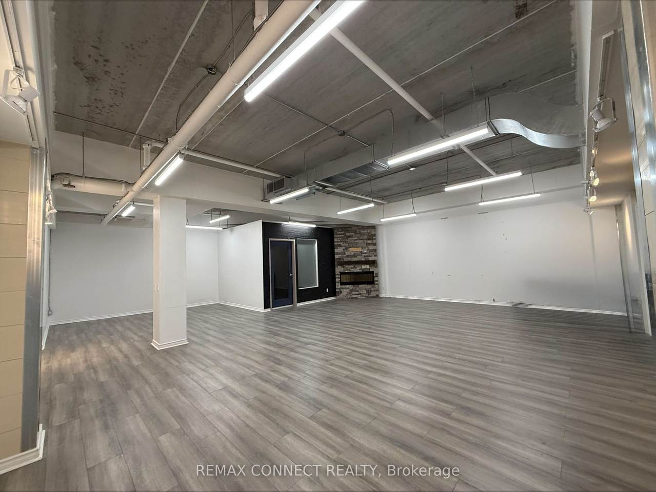 https://bt-photos.global.ssl.fastly.net/toronto/1280_boomver_2_N12853492-1.jpg