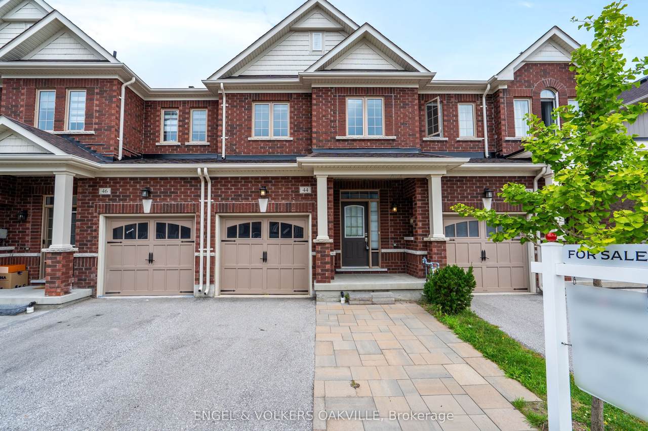 44 Clifford Crescent - Photo 1