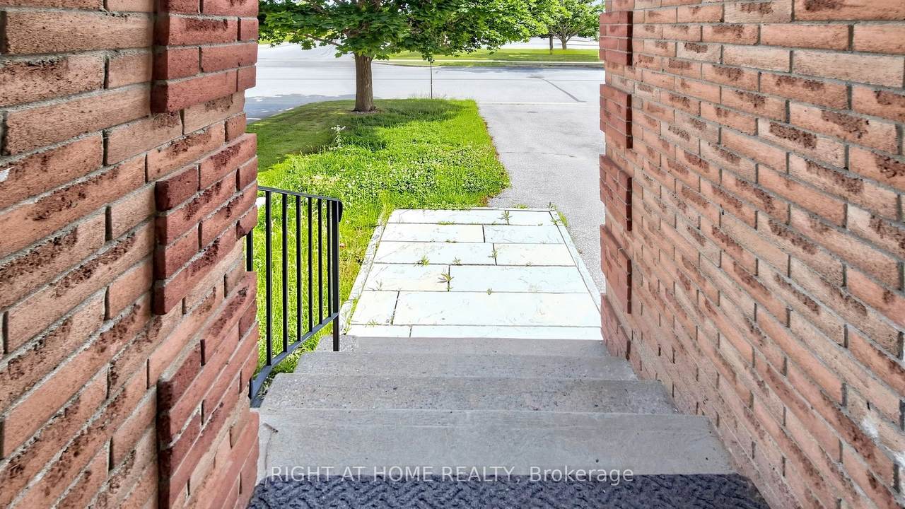 https://bt-photos.global.ssl.fastly.net/toronto/1280_boomver_2_N13544736-3.jpg