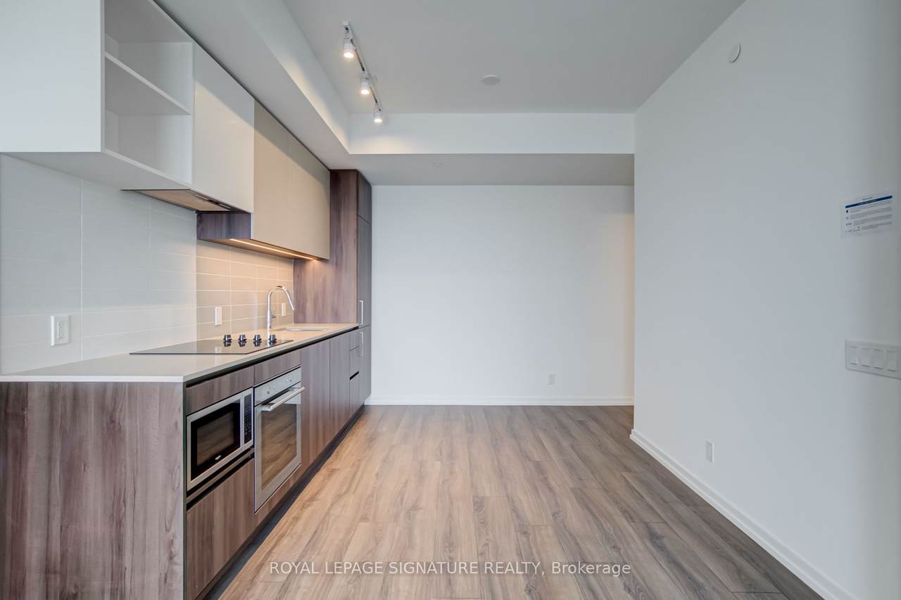 https://bt-photos.global.ssl.fastly.net/toronto/orig_boomver_2_N13598054-1.jpg