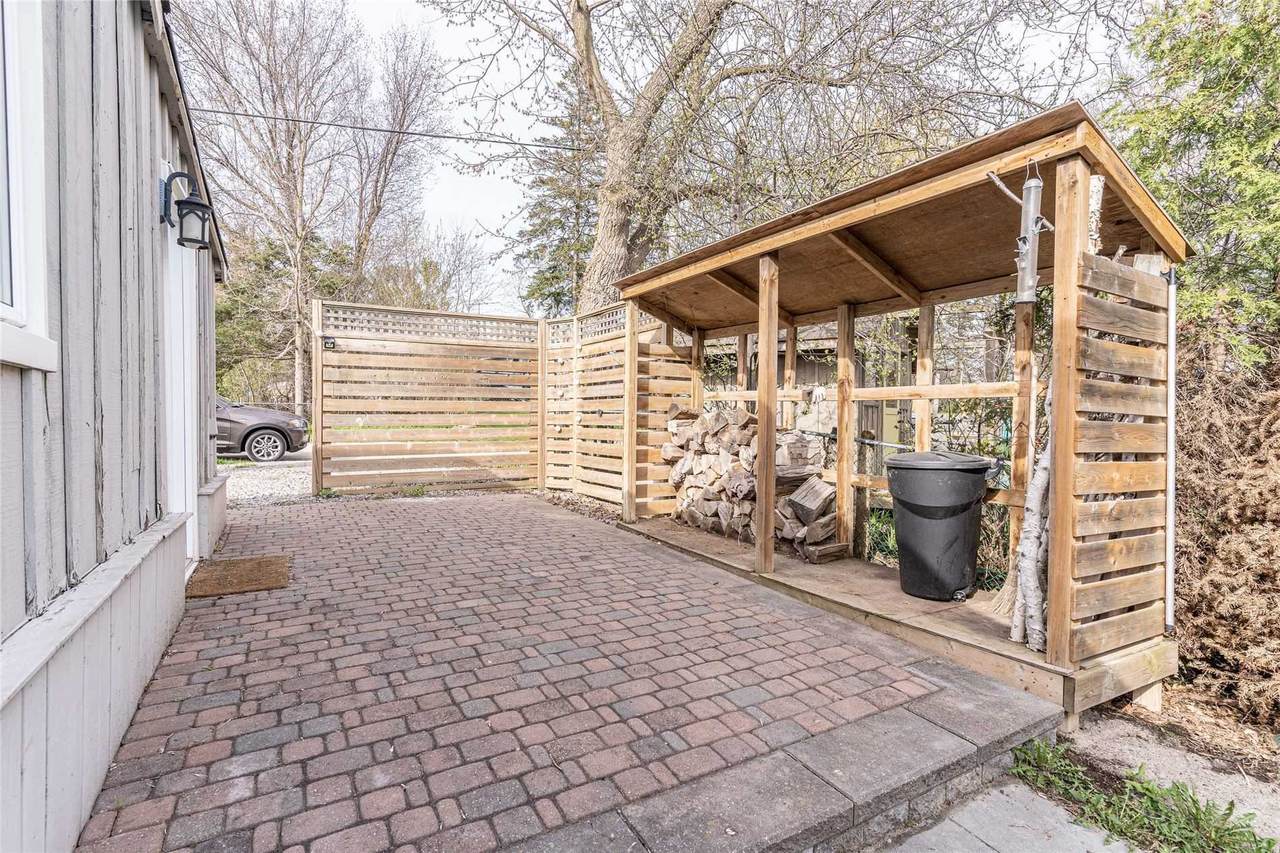 34 Parkhill Dr - Photo 1