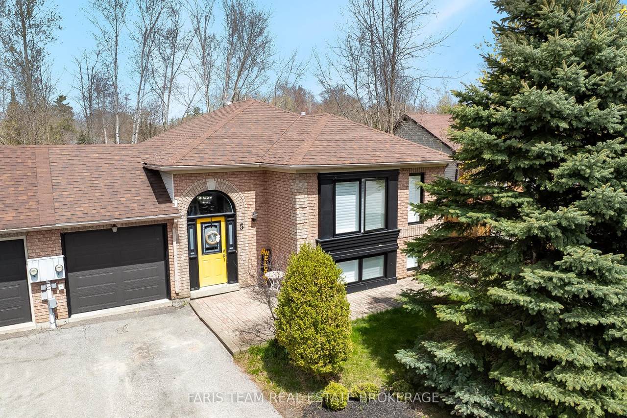 5 Harbour Crescent - Photo 1