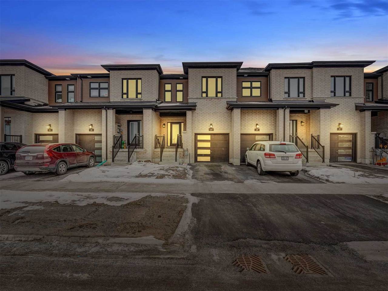 27 Turnberry Lane - Photo 1