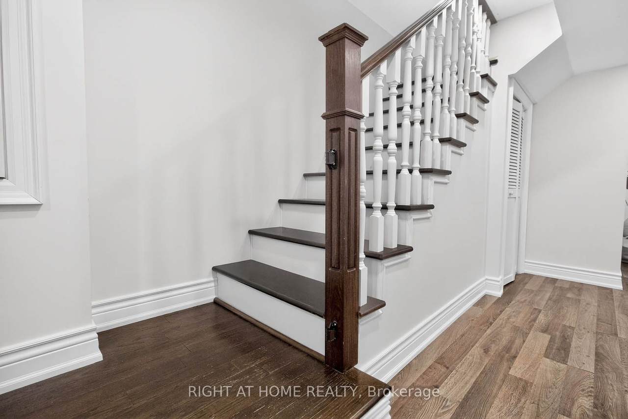 531 Fothergill Boulevard - Photo 1