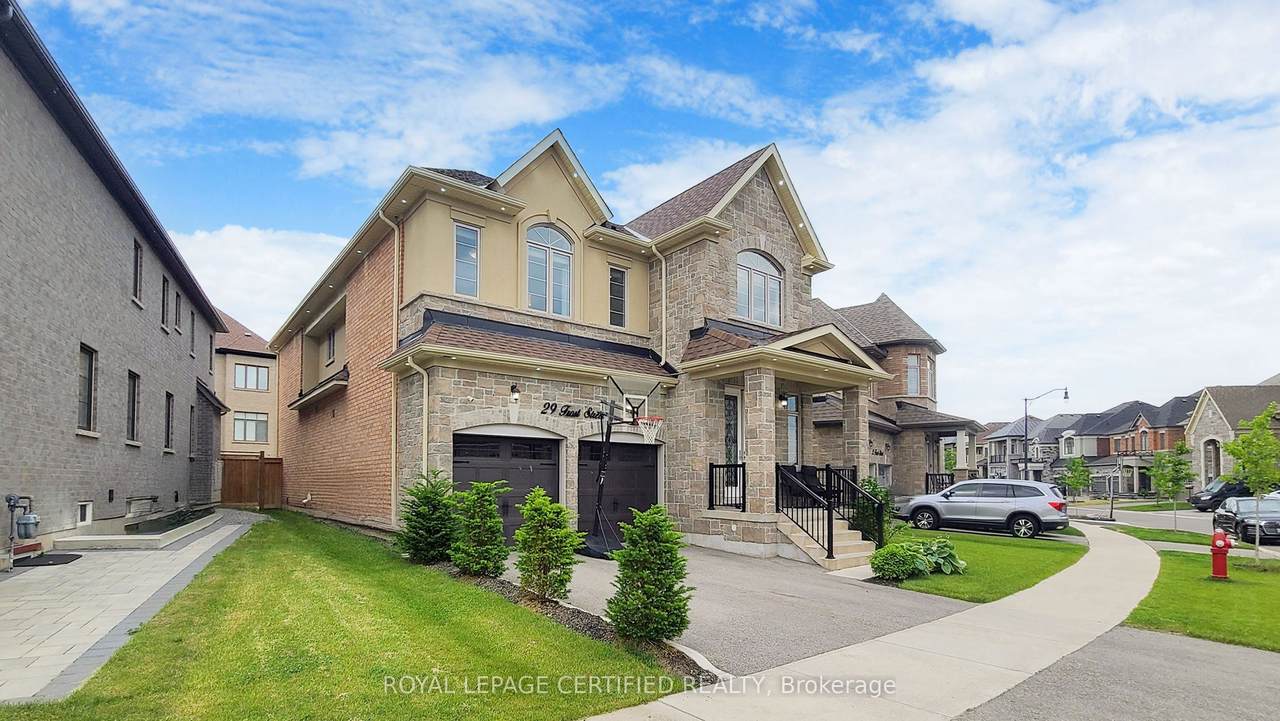 https://bt-photos.global.ssl.fastly.net/toronto/1280_boomver_2_W12953596-1.jpg