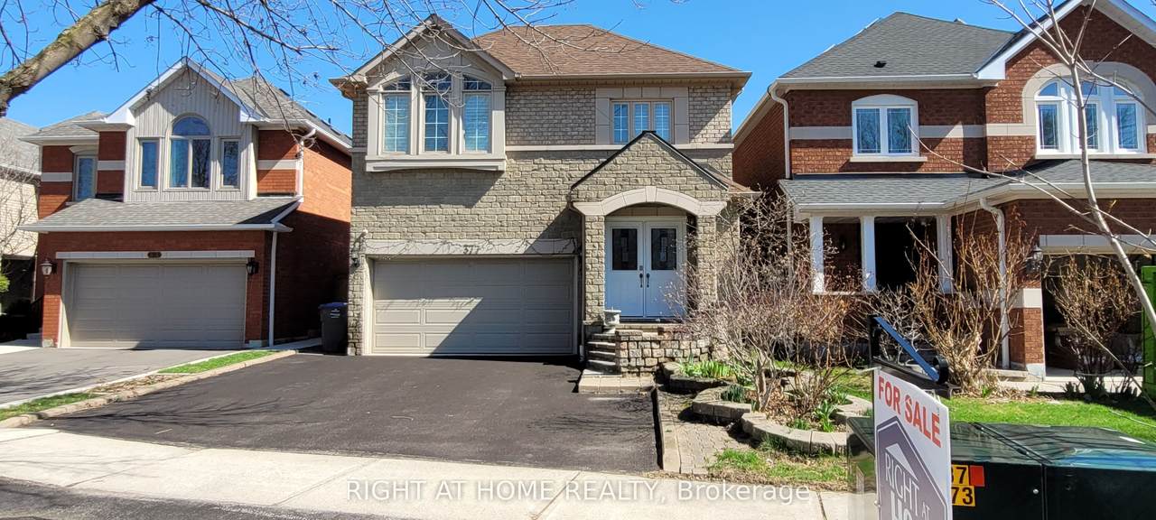 377 Turnberry Crescent - Photo 1
