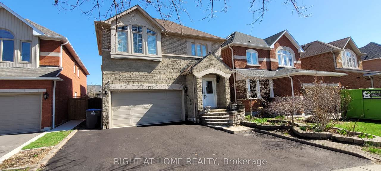 https://bt-photos.global.ssl.fastly.net/toronto/1280_boomver_2_W13012864-1.jpg