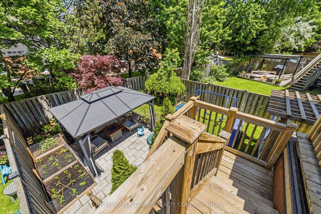 https://bt-photos.global.ssl.fastly.net/toronto/1280_boomver_2_W13236372-2.jpg