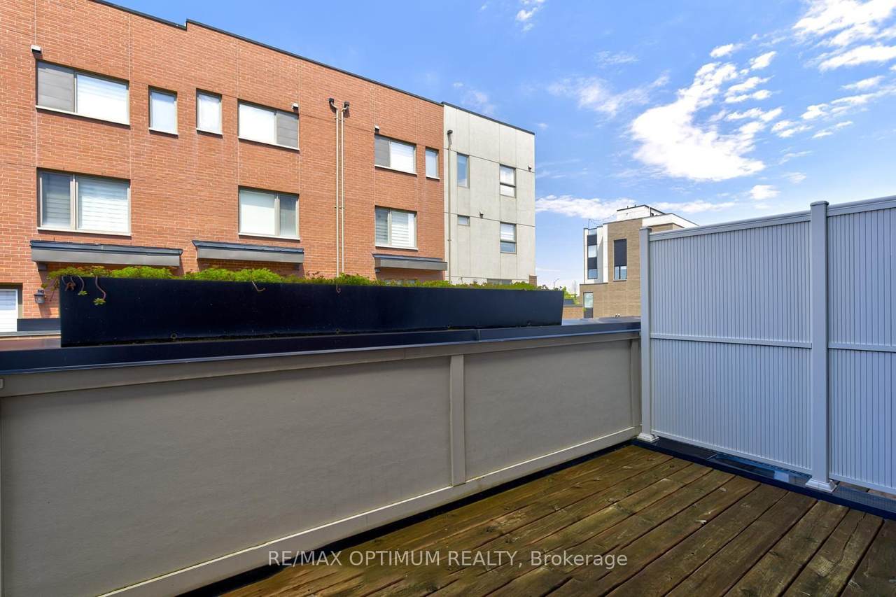 44 Sarah Jackson Crescent - Photo 1