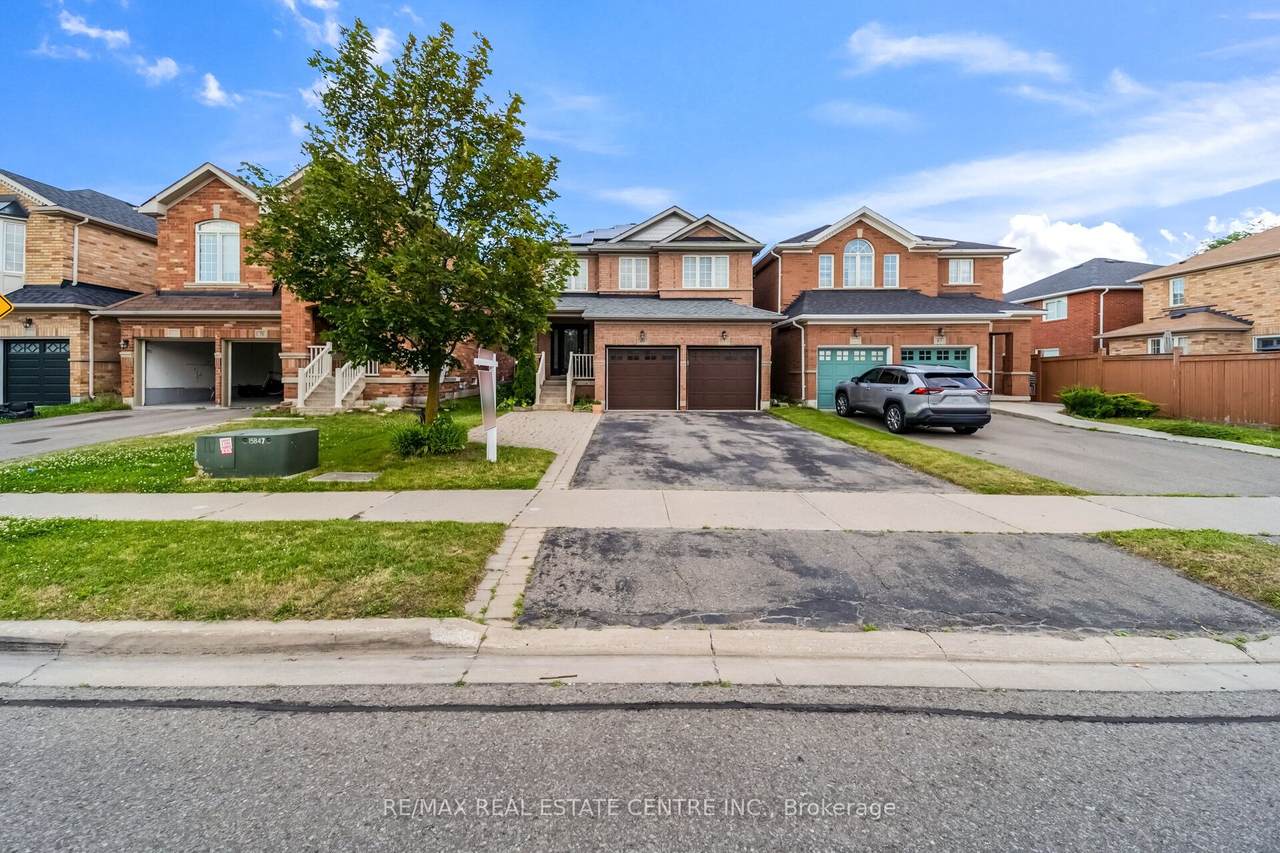 https://bt-photos.global.ssl.fastly.net/toronto/1280_boomver_2_W13518184-1.jpg