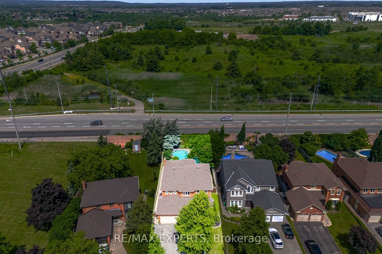 12 Kingfisher Court - Photo 1