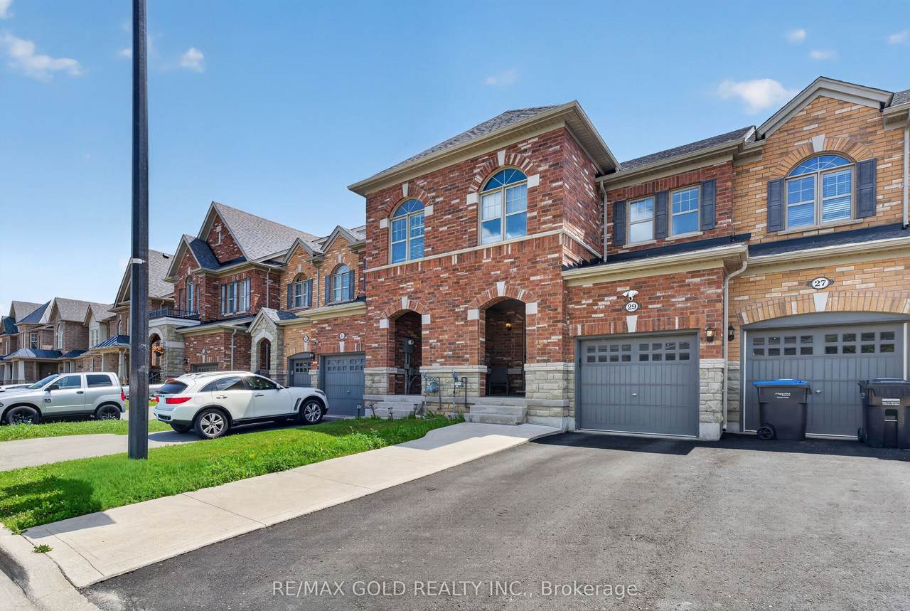 https://bt-photos.global.ssl.fastly.net/toronto/1280_boomver_2_W13520554-1.jpg