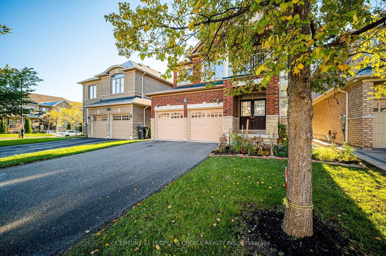 https://bt-photos.global.ssl.fastly.net/toronto/1280_boomver_2_W13615298-1.jpg