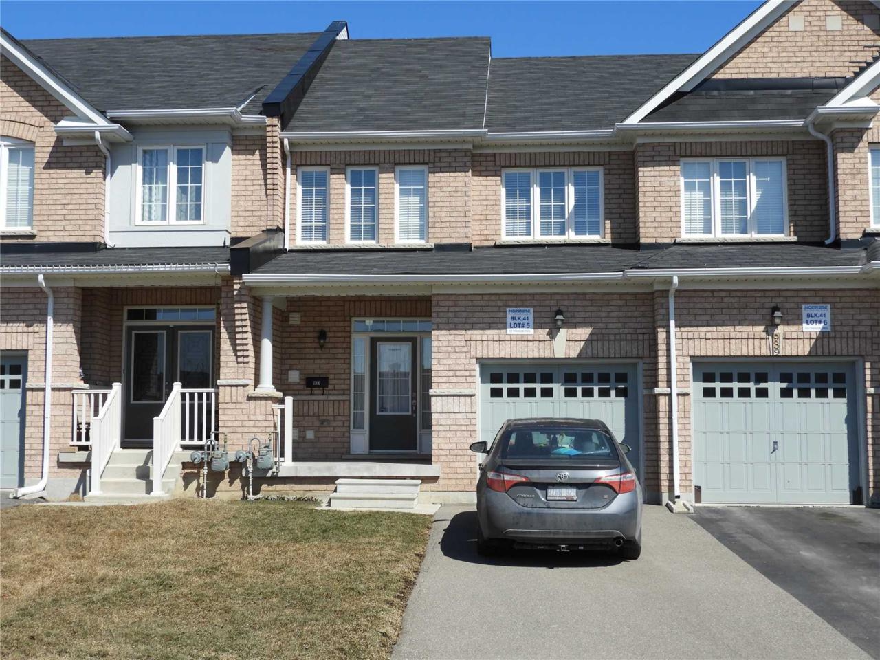 937 Transom Cres - Photo 1