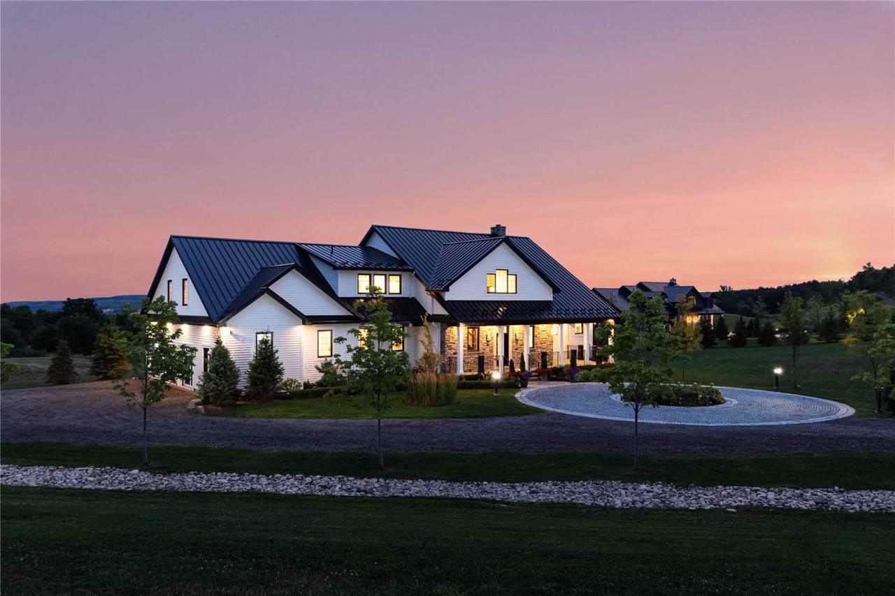2975 Escarpment Sdrd - Photo 1