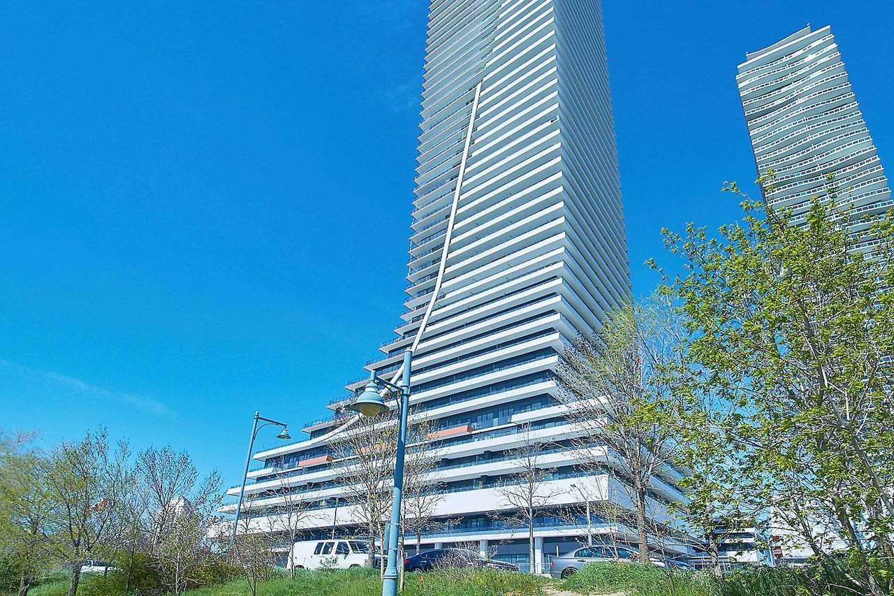 20 Shore Breeze Dr - Photo 1