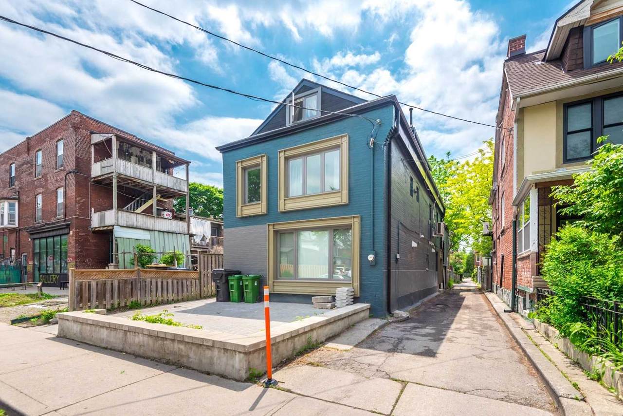 77 1/2 Wright Ave - Photo 1